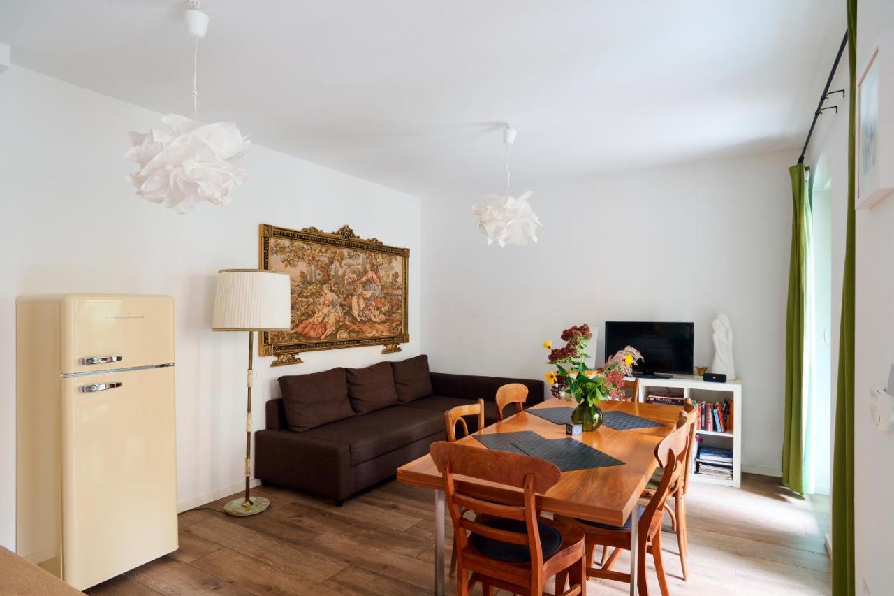 Ferienwohnung Beautiful And Cozy Remise For Up To 6 Guests Berlin Exterior foto