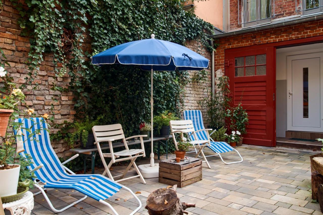 Ferienwohnung Beautiful And Cozy Remise For Up To 6 Guests Berlin Exterior foto