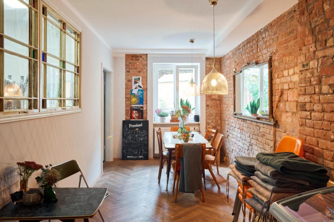Ferienwohnung Beautiful And Cozy Remise For Up To 6 Guests Berlin Exterior foto